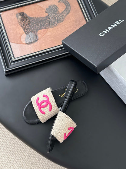 Chanel Women Black Leather And Beige Fabric Slides