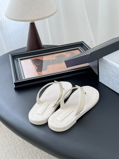 Chanel Women White Leather Thong Sandals