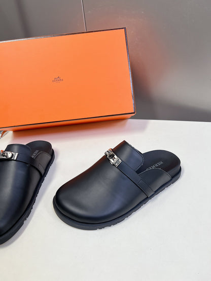 Hermes Women Black Leather Mules
