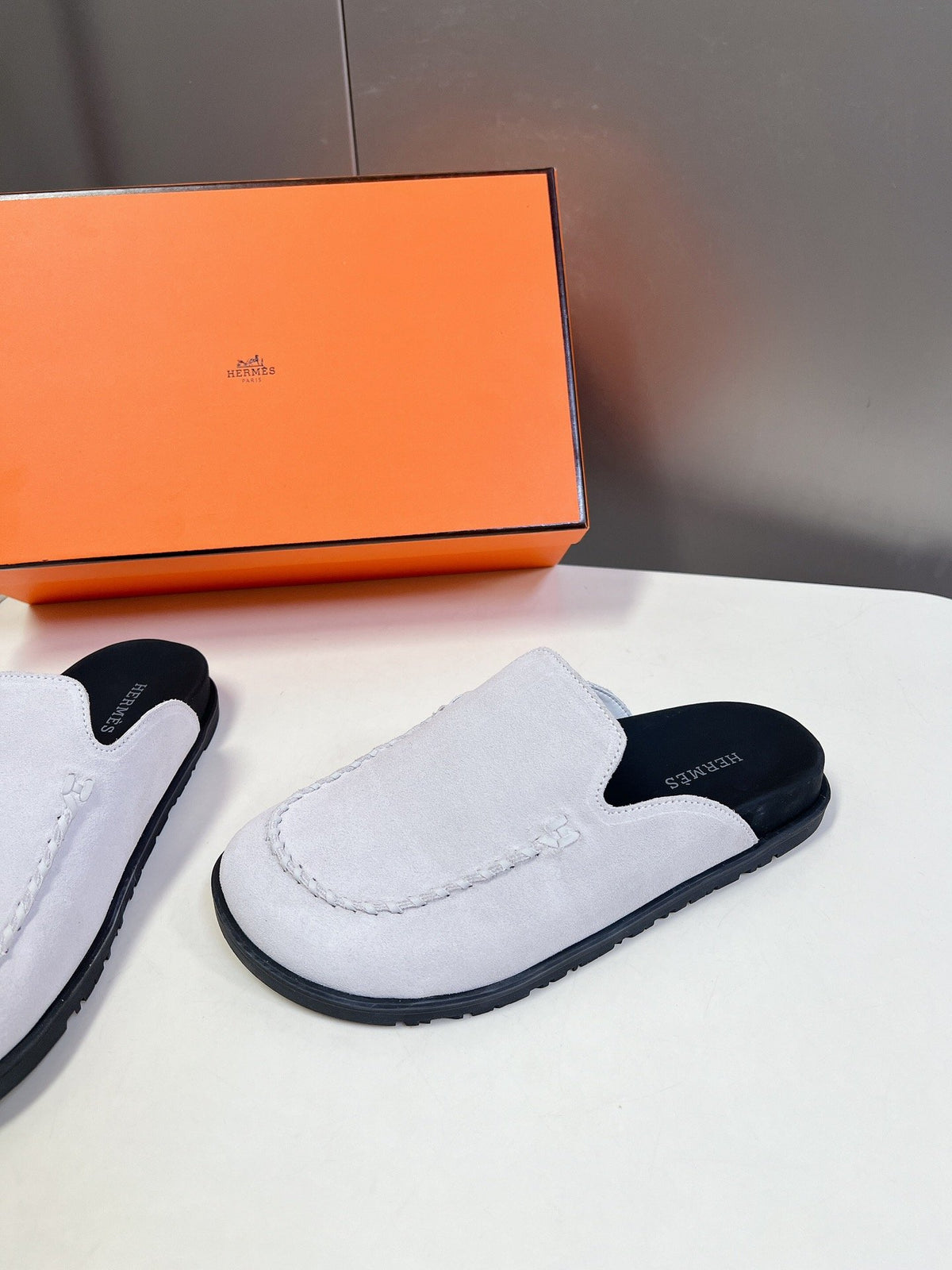 Hermes Women White Suede Leather Slippers