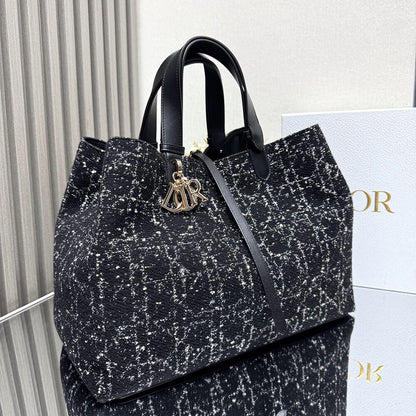 DIOR Large Dior Toujours Bag