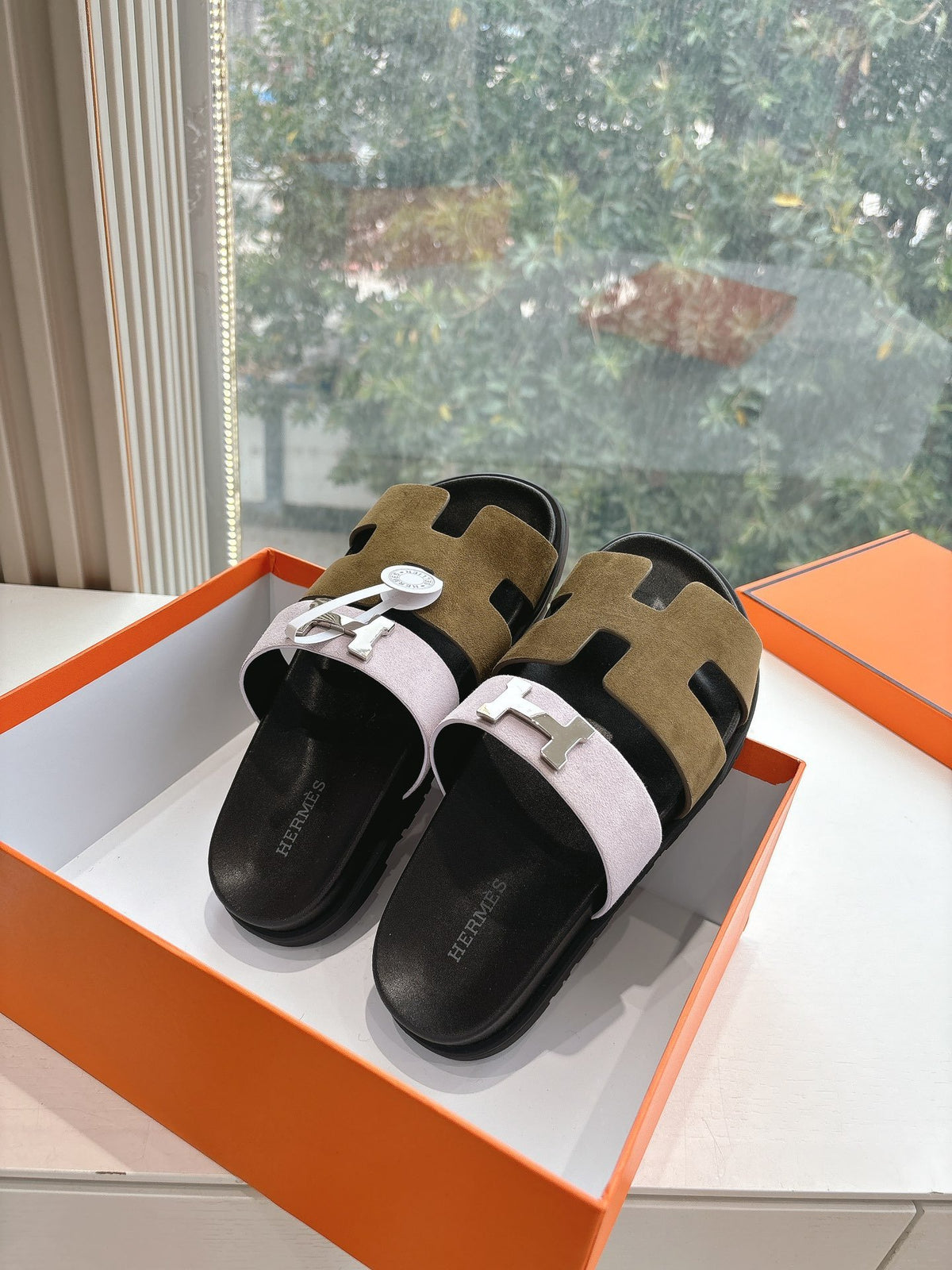 Hermes Women Pink And Olive Suede Sandals