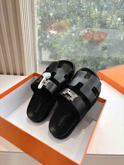 Hermes Women Black Leather Sandals