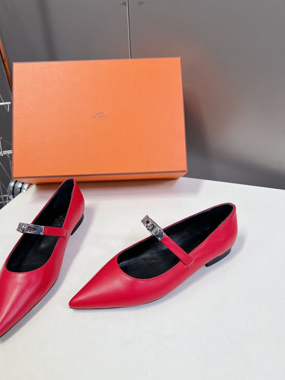 Hermes Women Red Leather Pointed Toe Flats