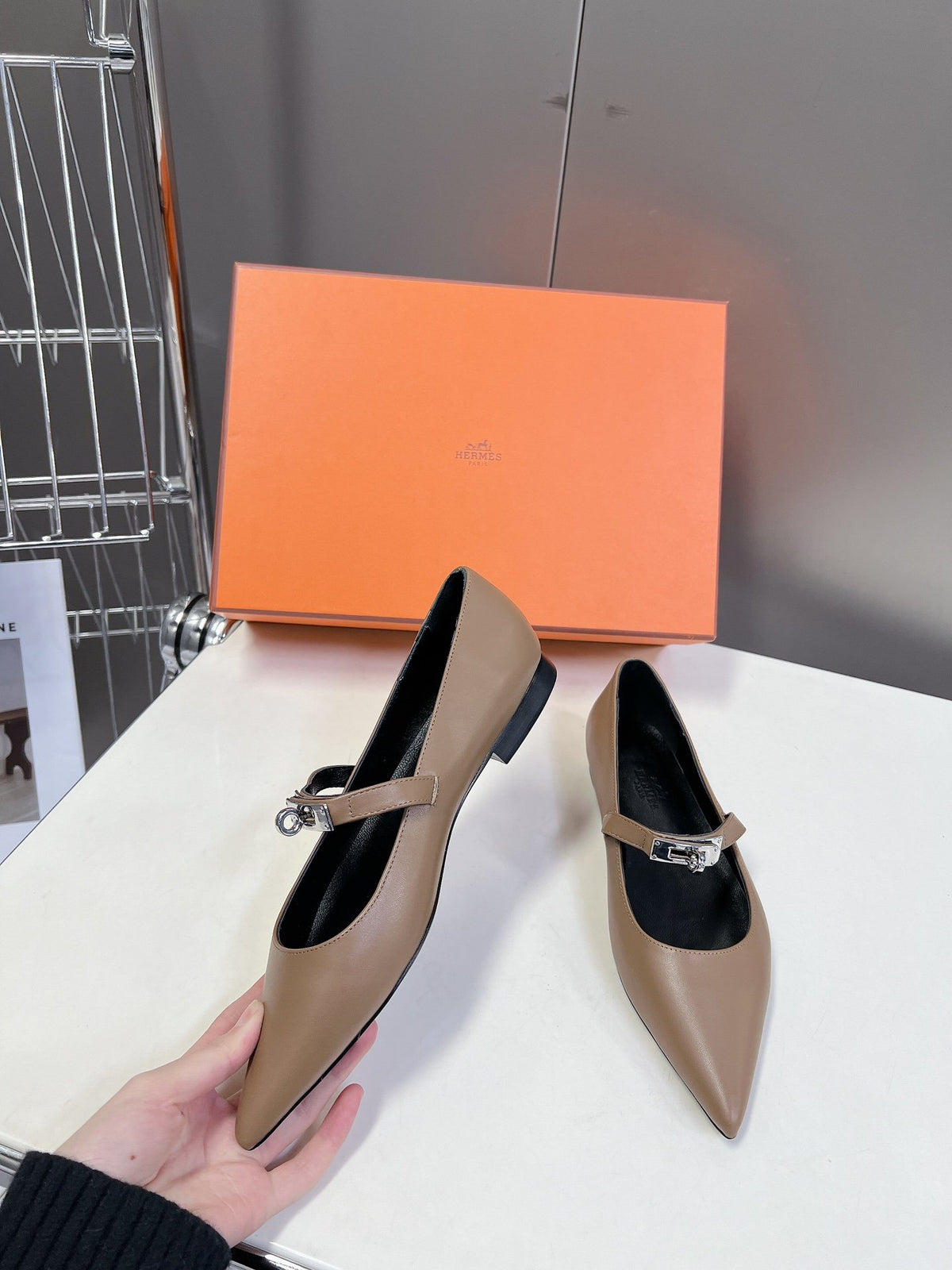 Hermes Women Beige Leather Pointed Strap Flats