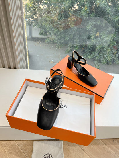 Hermes Women Black Leather Trimmed Heels