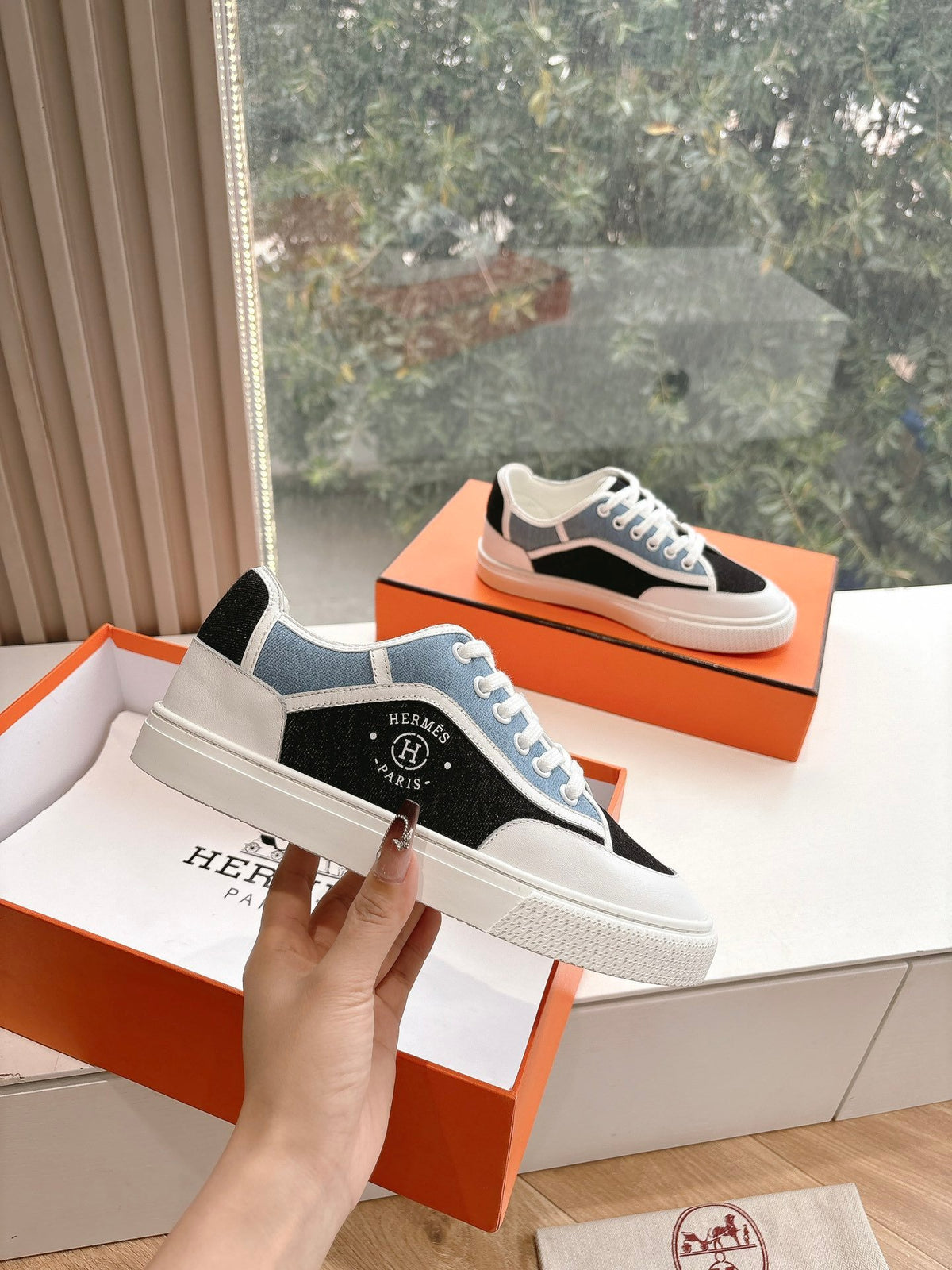 Hermes Women Black Blue Canvas And Leather Sneakers