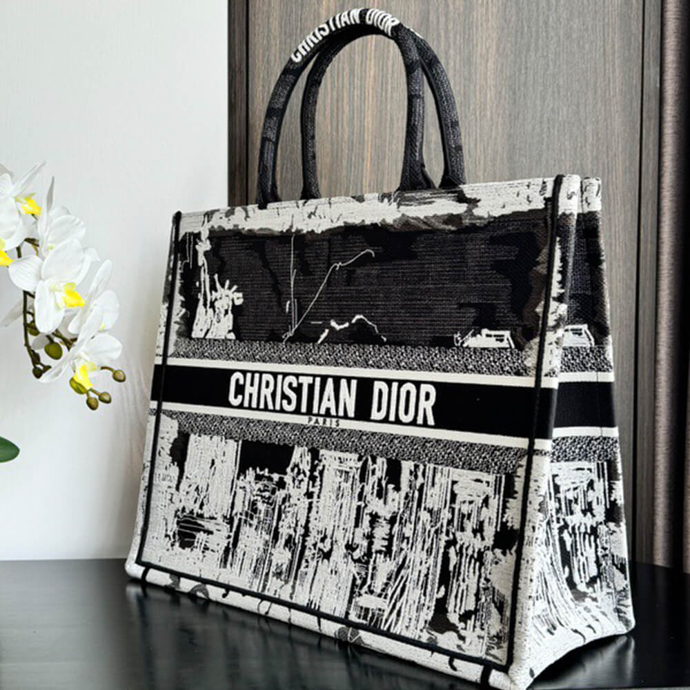 Dior Medium Dior Book Tote