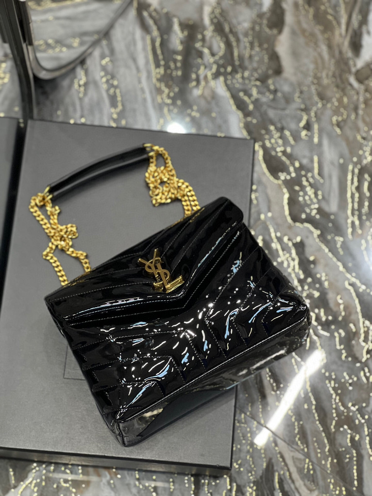 Saint Laurent ‘Loulou Medium’ shoulder bag