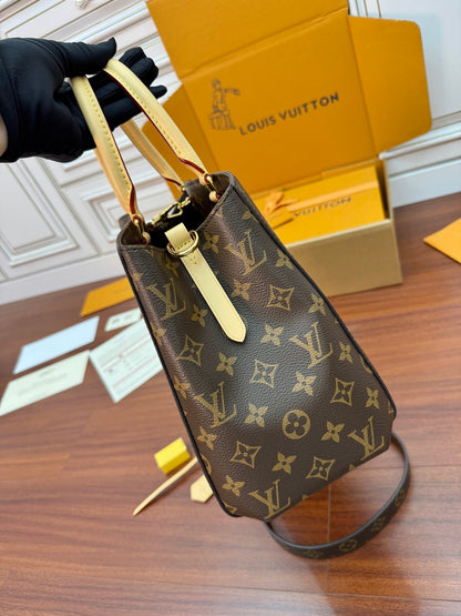 Louis Vuitton Monogram Canvas Montaigne MM Bag