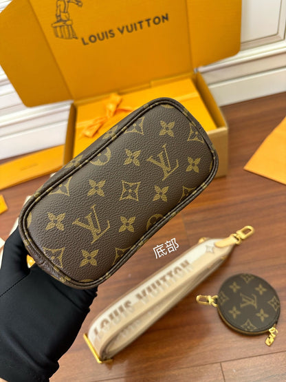 Louis Vuitton Neverfull BB Handbag in Monogram canvas