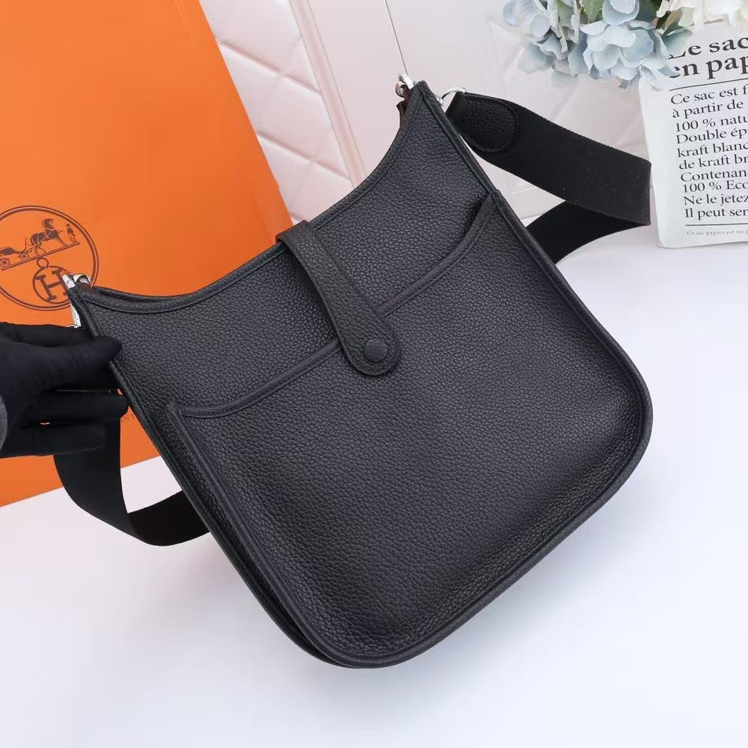 HN Evelyne III 29 Black