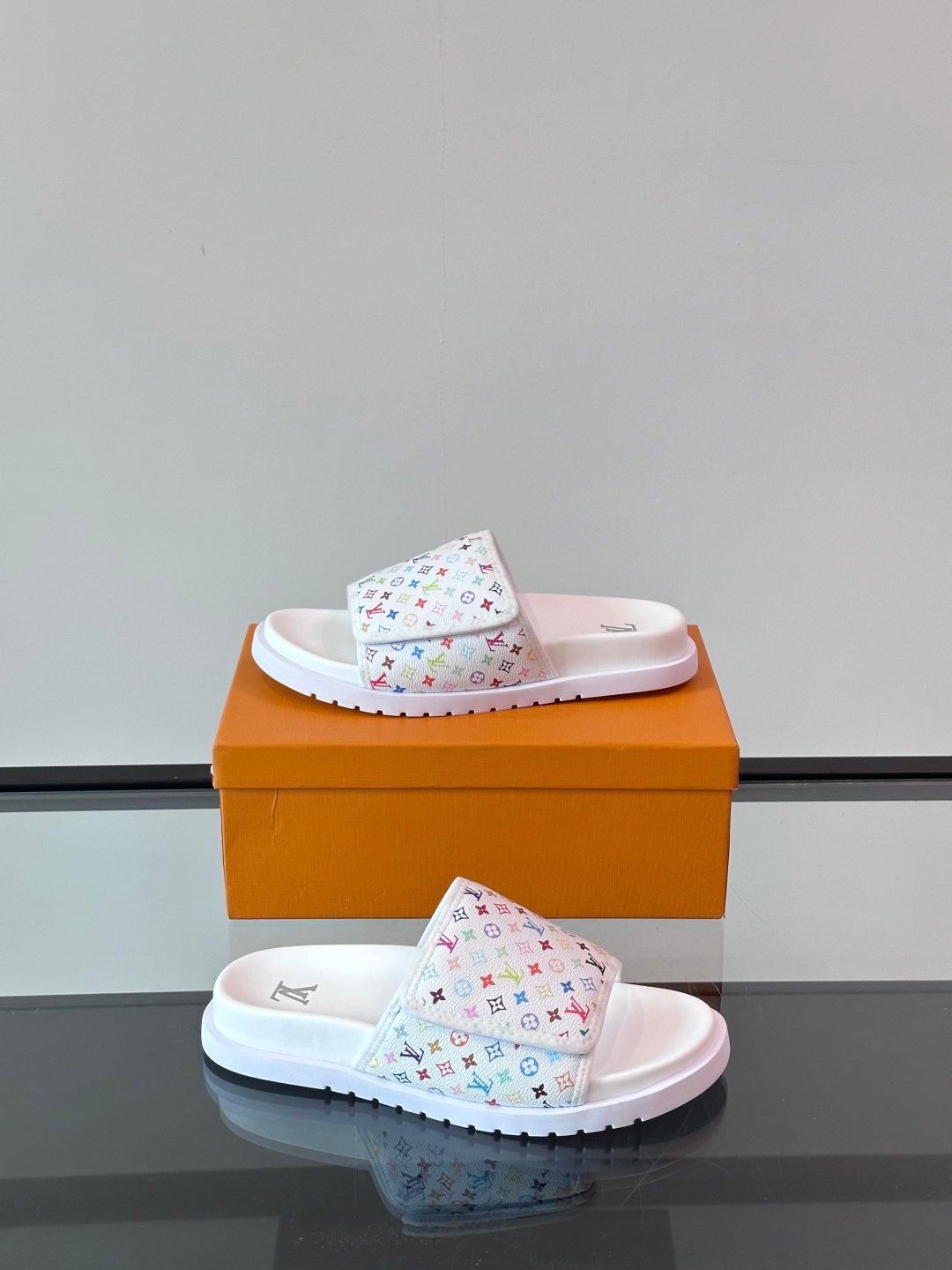 LV Men White Patterned Leather Slides