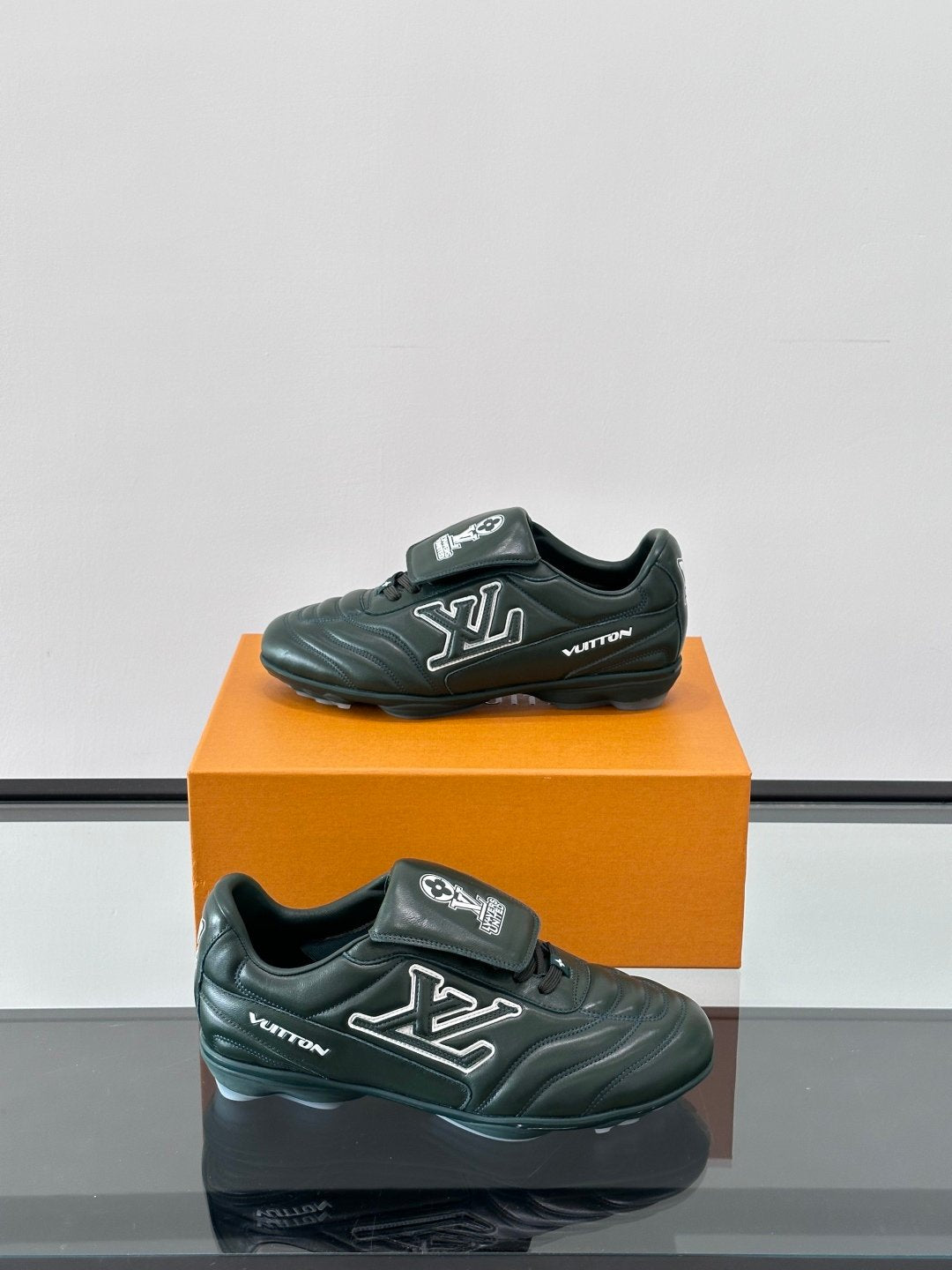 LV Men Black Leather Sneakers