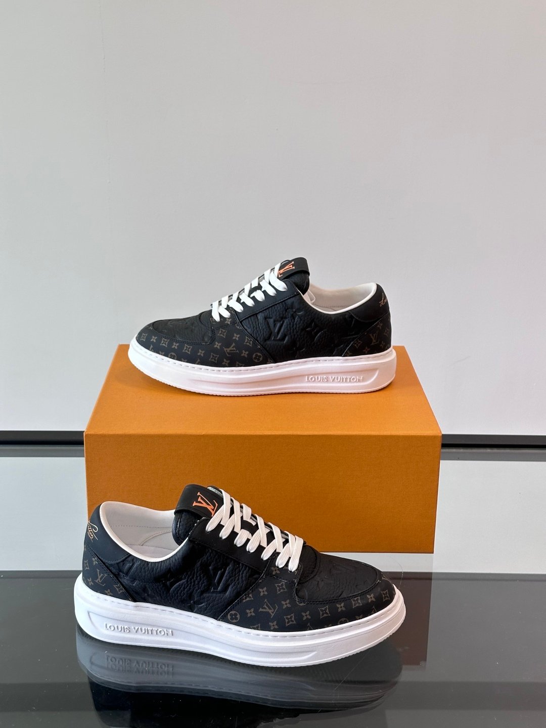 LV Men Black Leather Sneakers