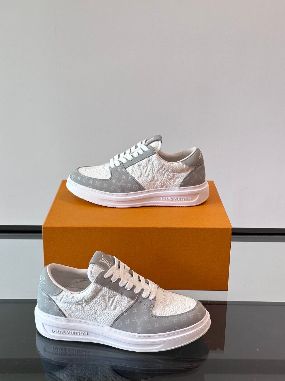 LV Men White Gray Leather Sneakers