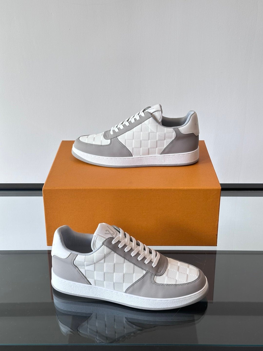 LV Men White And Gray Leather Sneakers