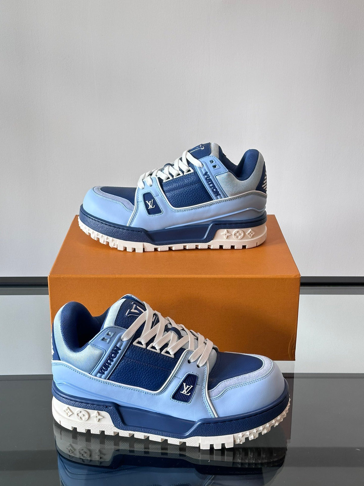 LV Men Light Blue Leather Sneakers
