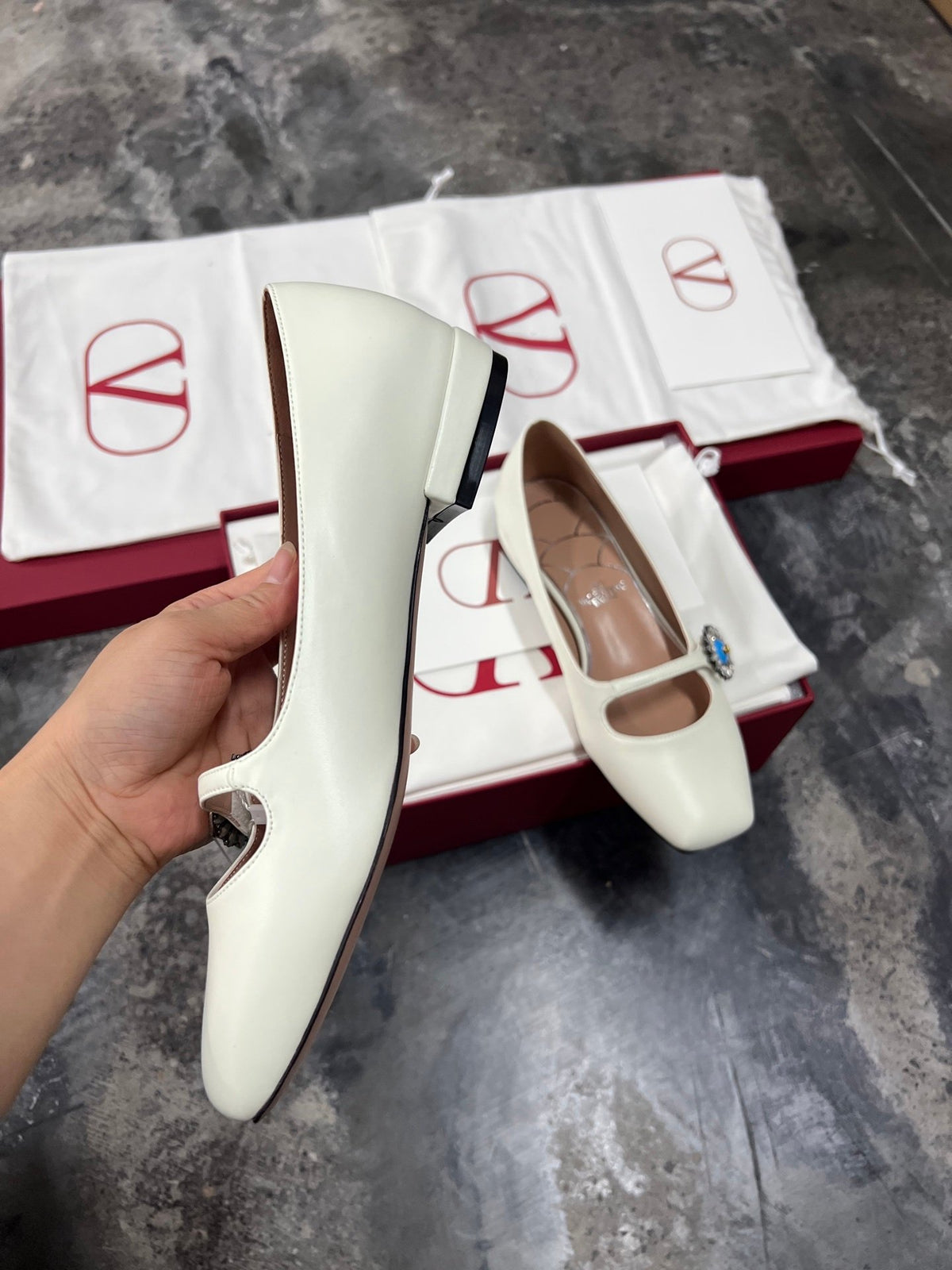 Valentino Women White Leather Embellished Flats