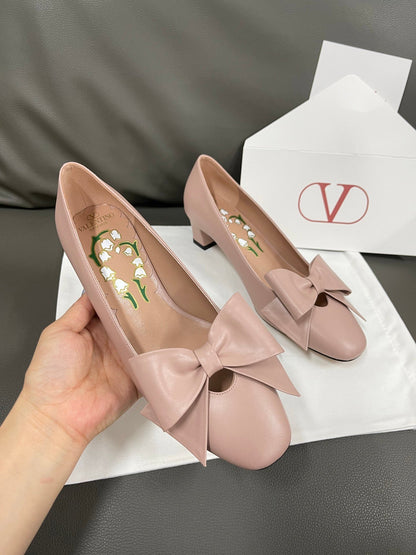 Valentino Women Pink Leather Bow Detail Flats