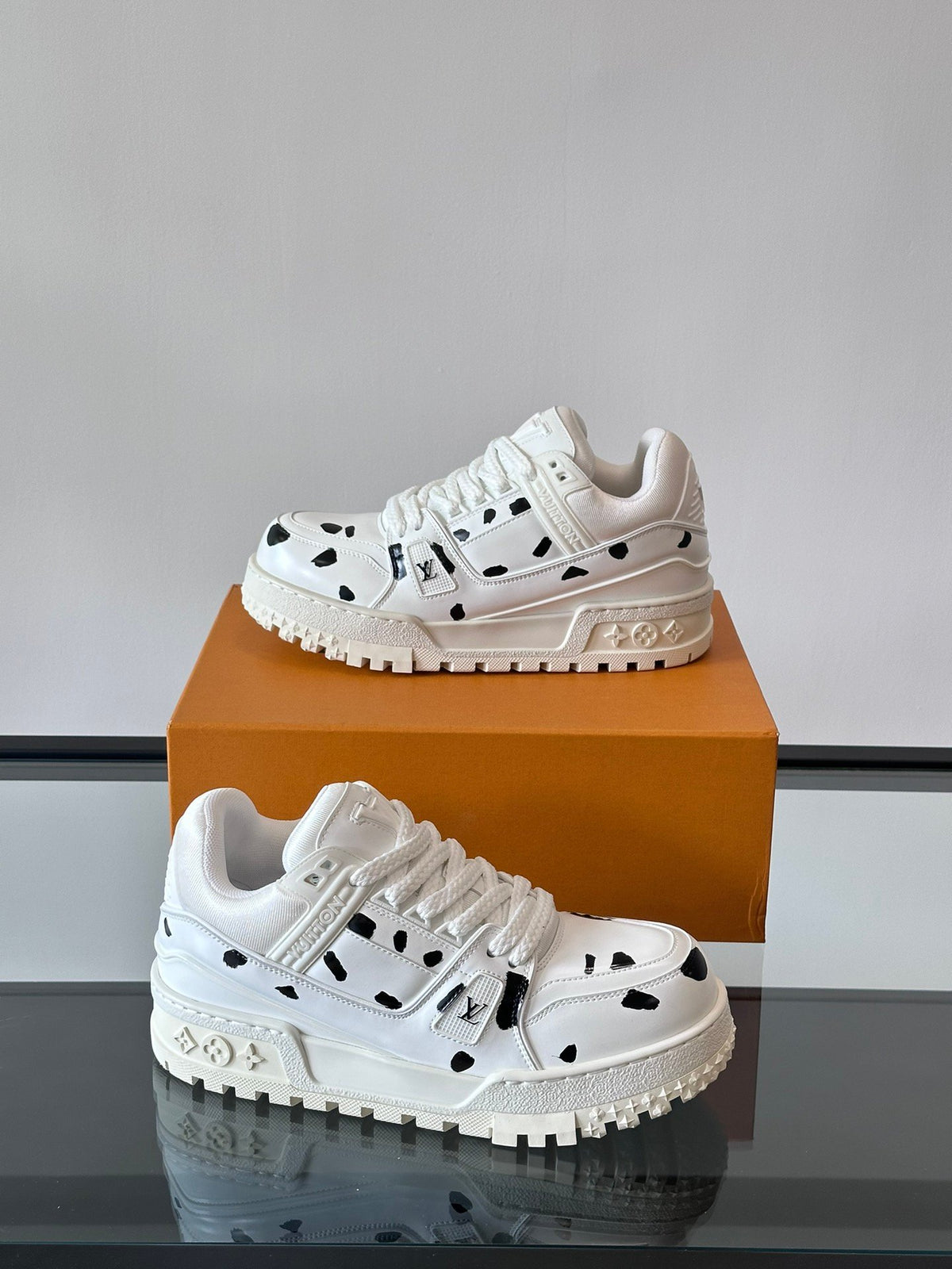 LV Men White Leather Black Spot Sneakers