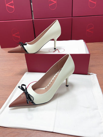 Valentino Women White Leather Brown Bow Detail Pumps