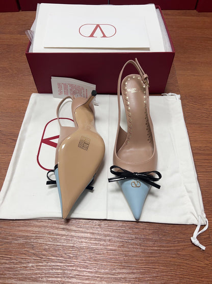 Valentino Women Nude Leather Blue Pointed Heels