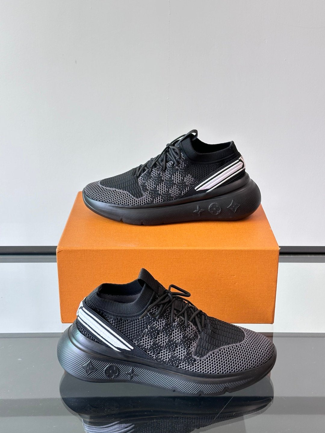 LV Men Black Knit Fabric Sneakers