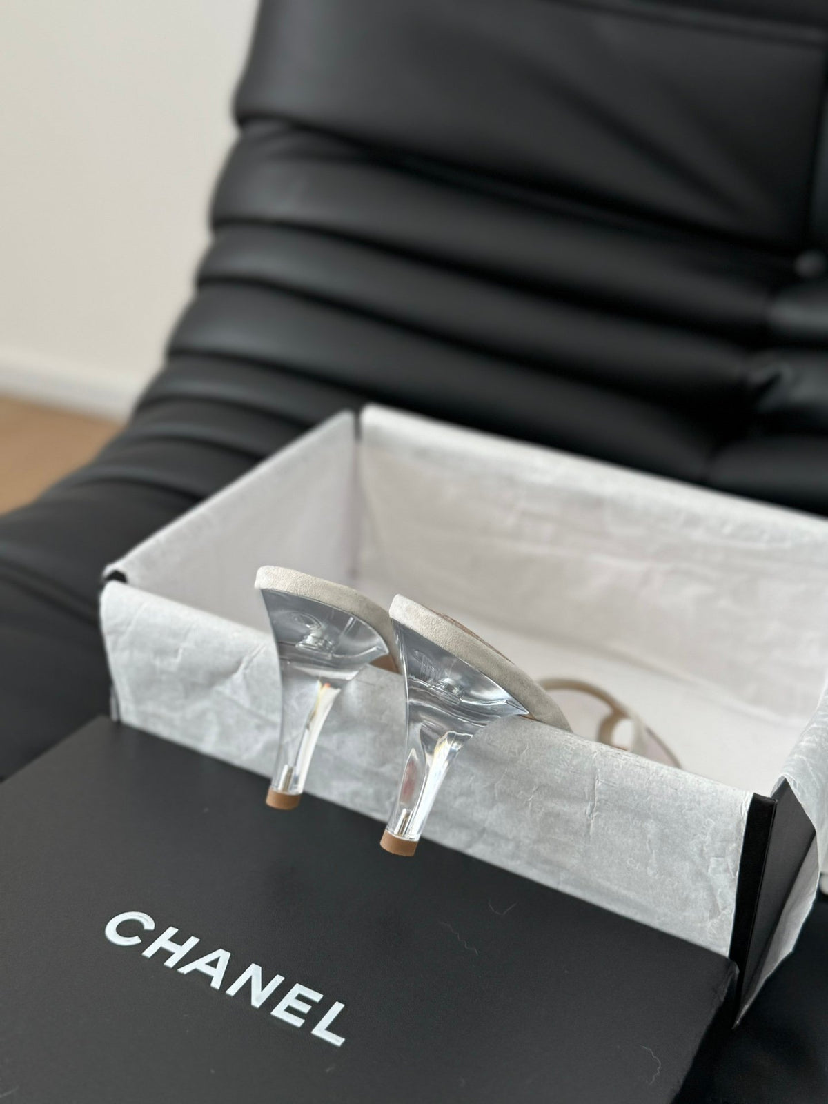 Chanel Women Beige Mesh And Leather Mules