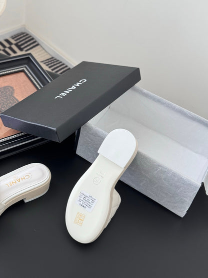 Chanel Women White Quilted Leather Slides