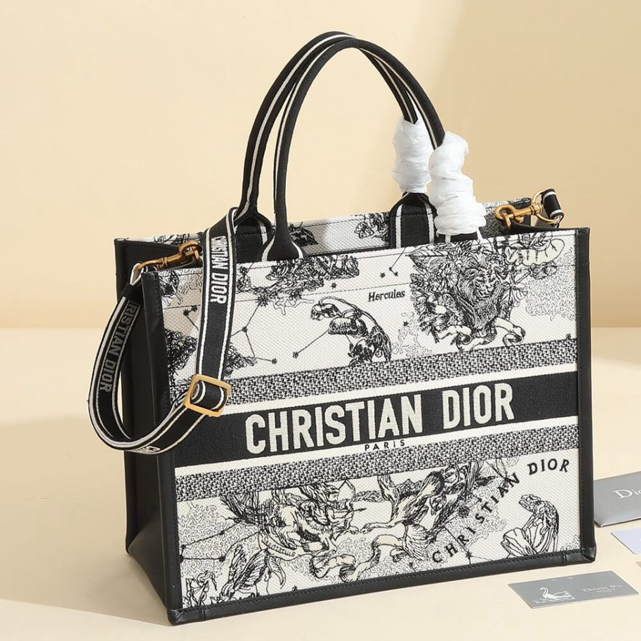 DIOR Medium Dior Book Tote