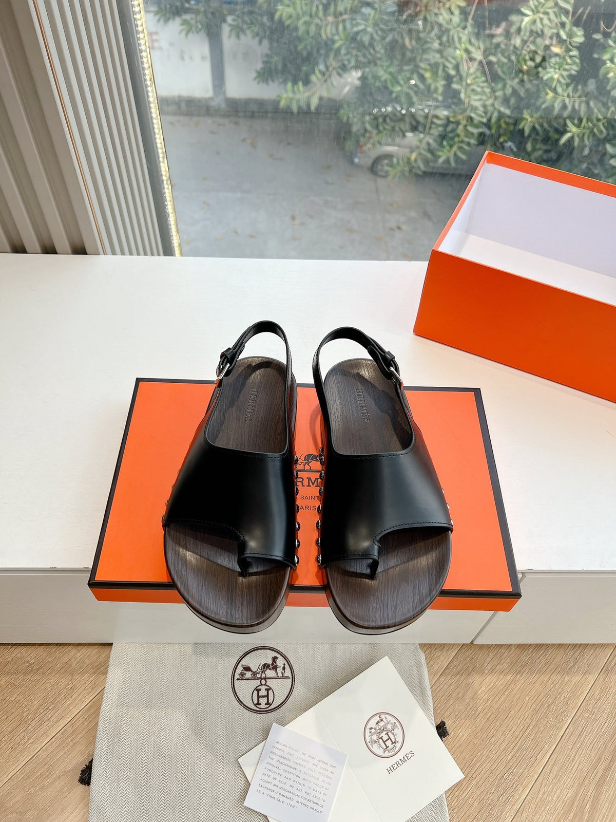 Hermes Women Black Leather Slingback Sandals