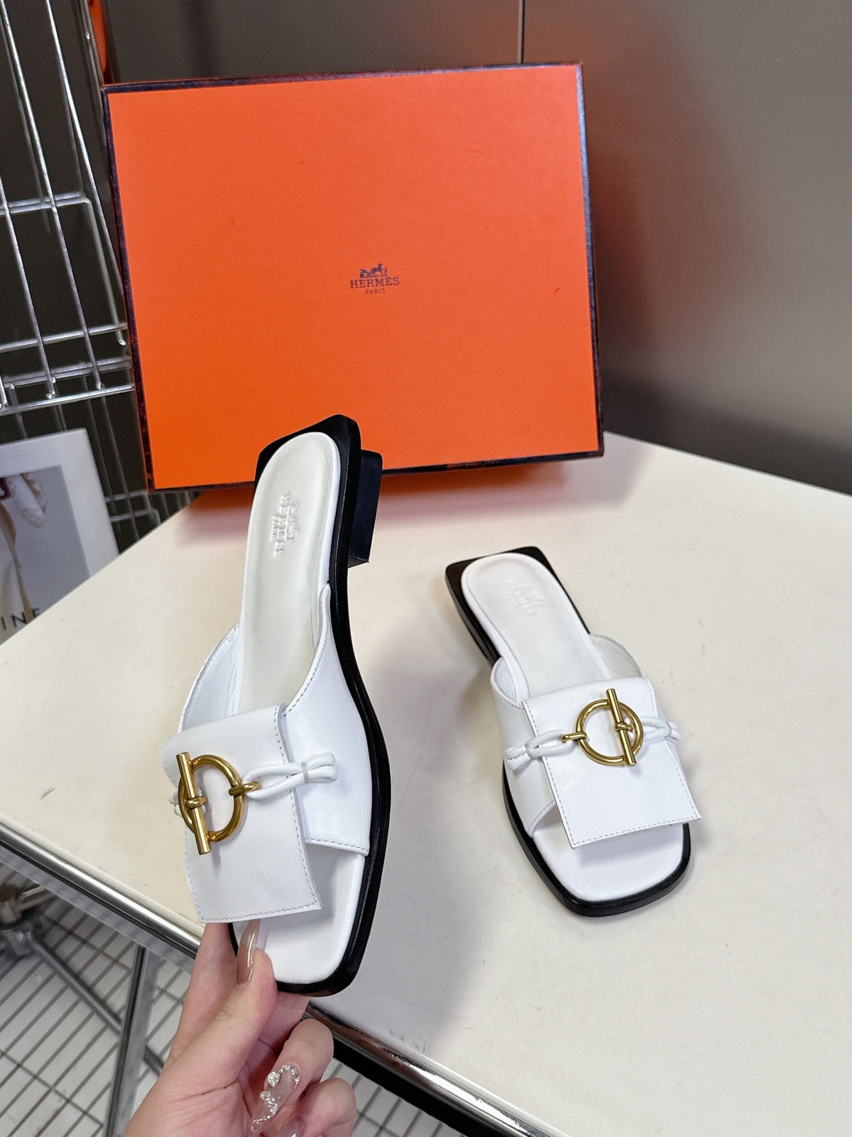 Hermes Women White Leather Mules