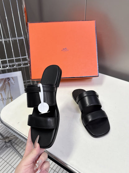 Hermes Women Black Leather Flat Sandals