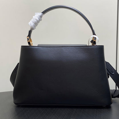 LV Capucines MM Souple