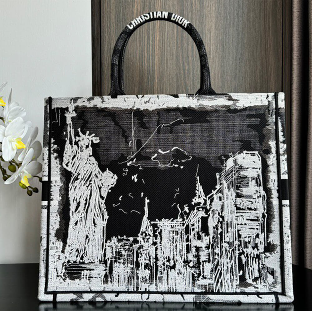 Dior Medium Dior Book Tote