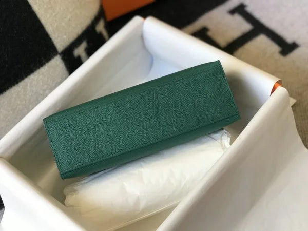 Hermès Kelly Pochette Mini Bag Green