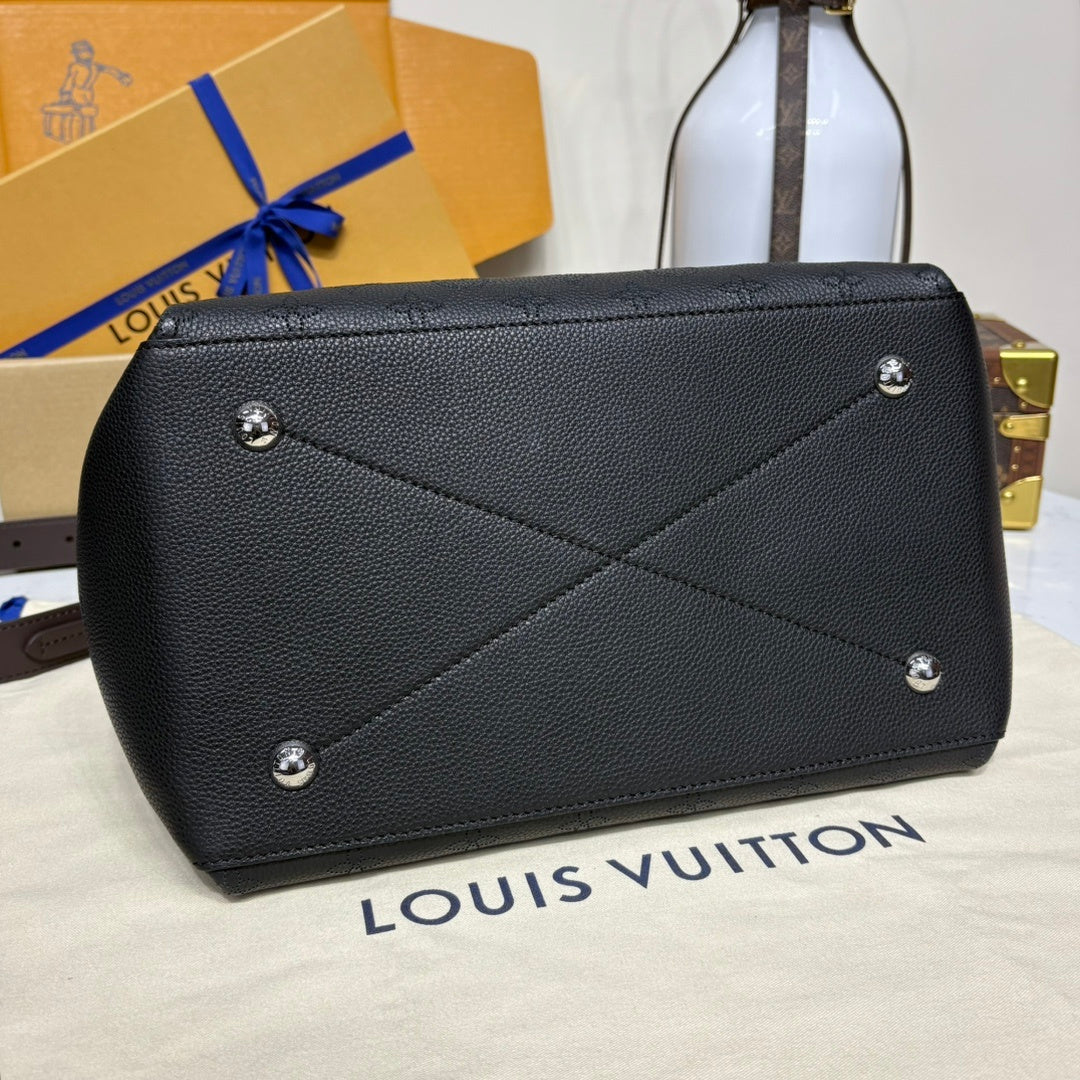 Louis Vuitton Black Mahina Beaubourg Hobo MM
