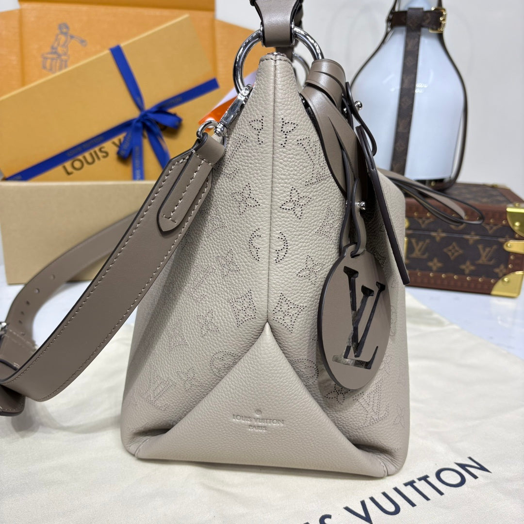LOUIS VUITTON Beaubourg Mahina MM Leather
