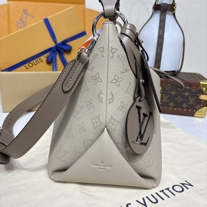 LOUIS VUITTON Beaubourg Mahina MM Leather