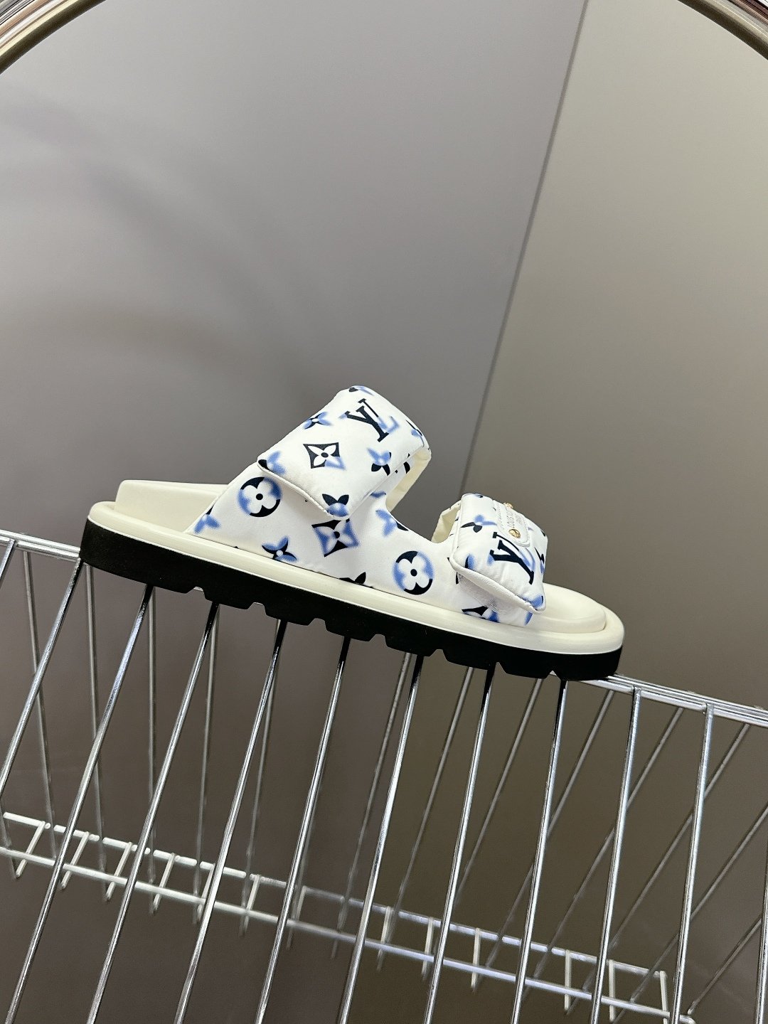 LV Women White Printed Fabric Sandals