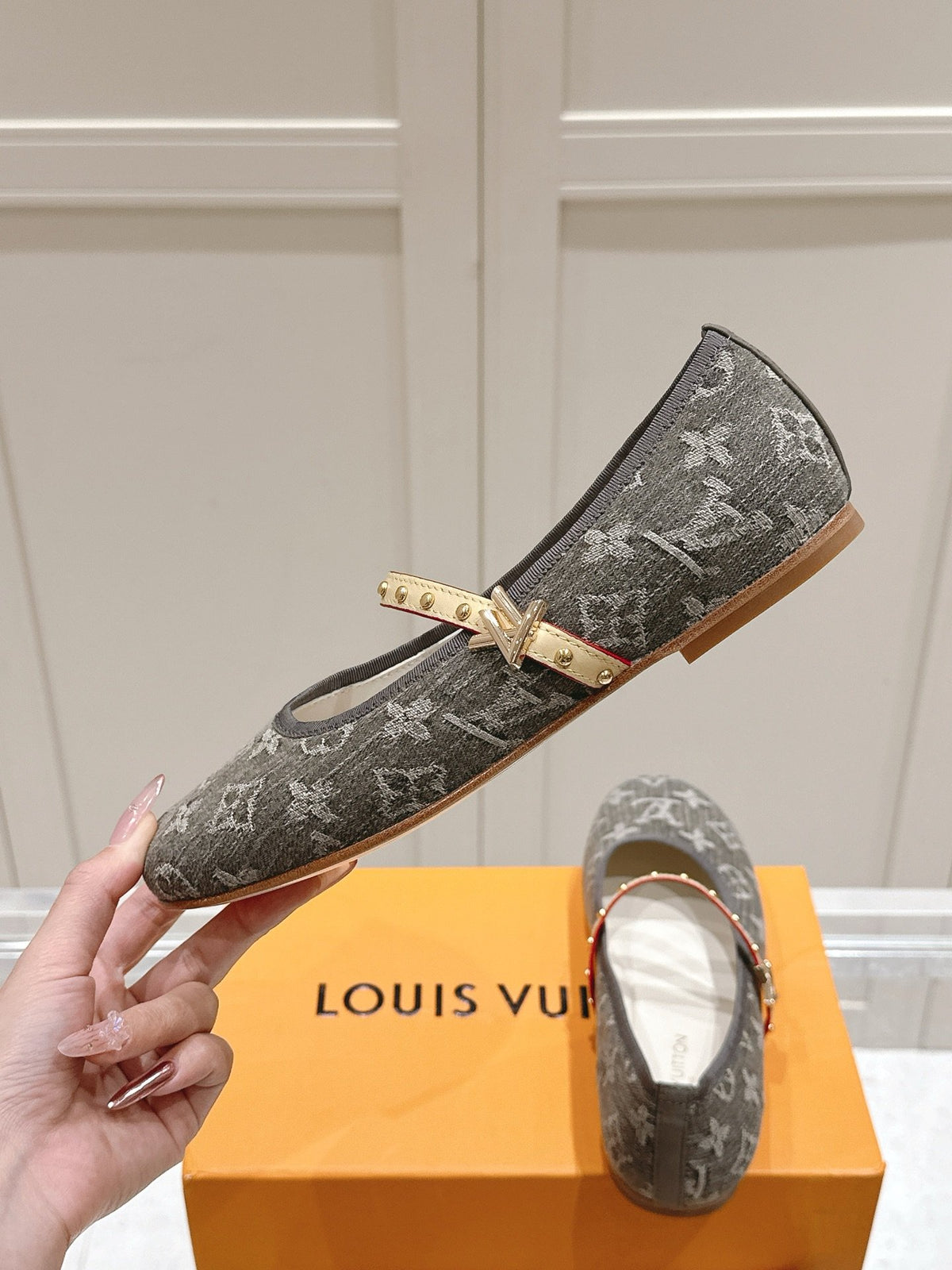 LV Women Gray Fabric Studded Strap Flats