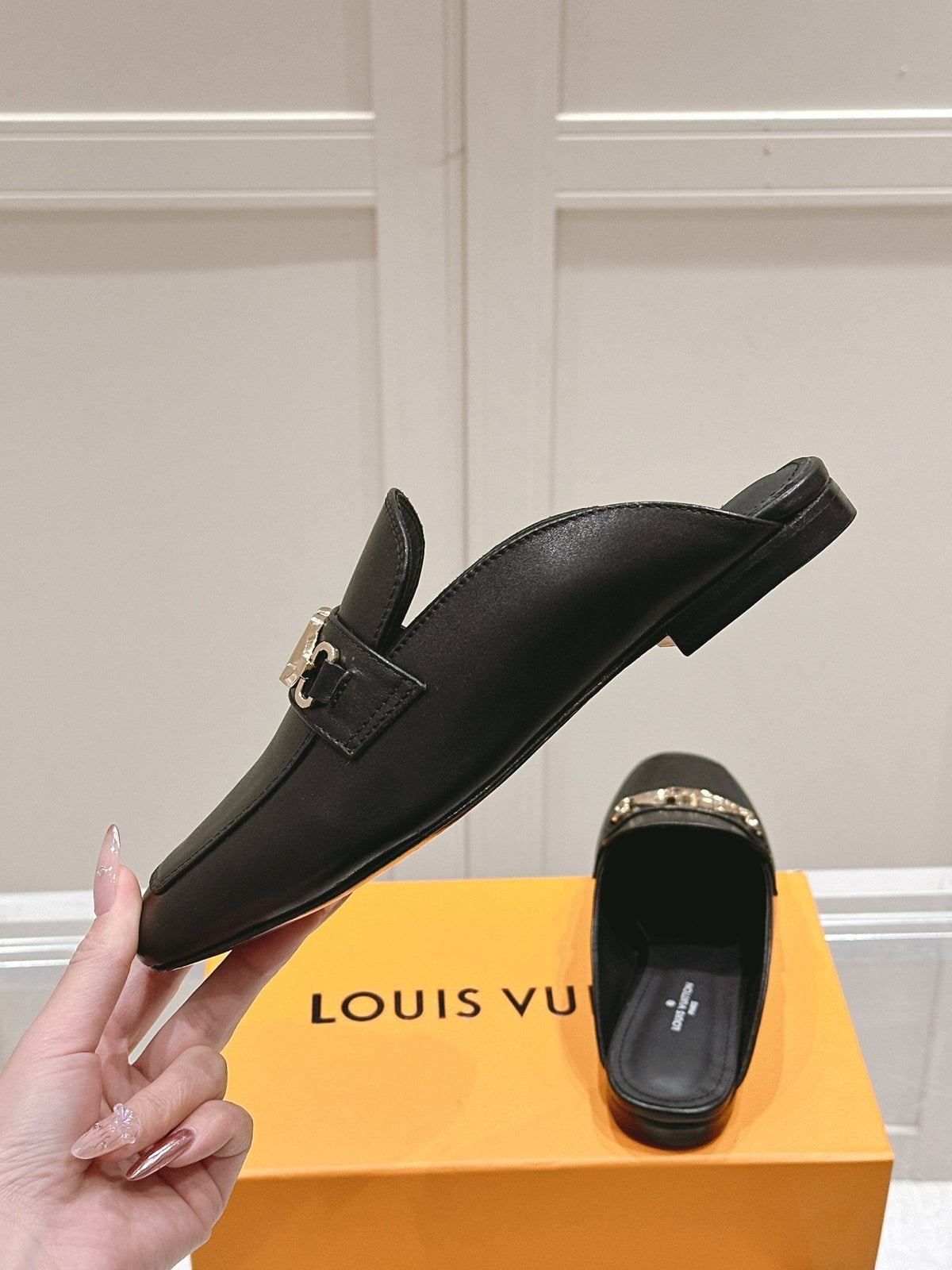 LV Women Black Leather Slip-On Mules