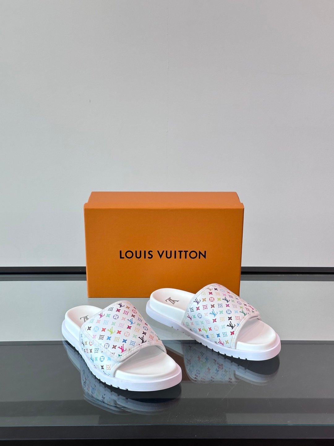 LV Men White Patterned Leather Slides