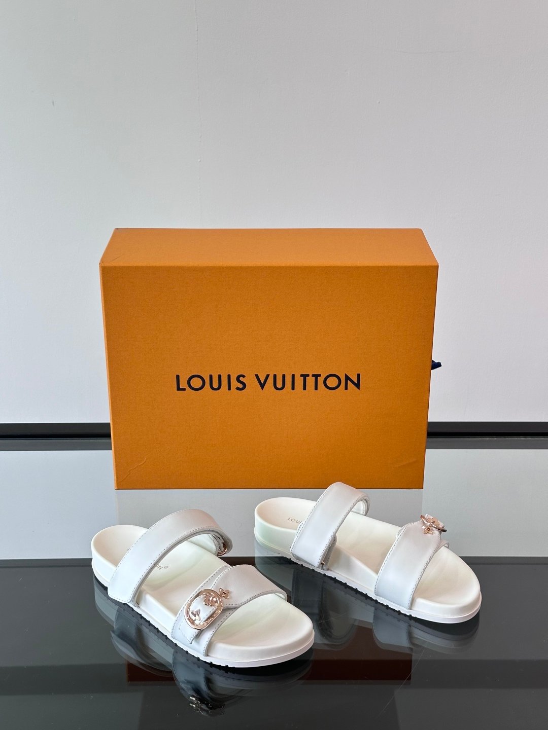 LV Men White Leather Sandals