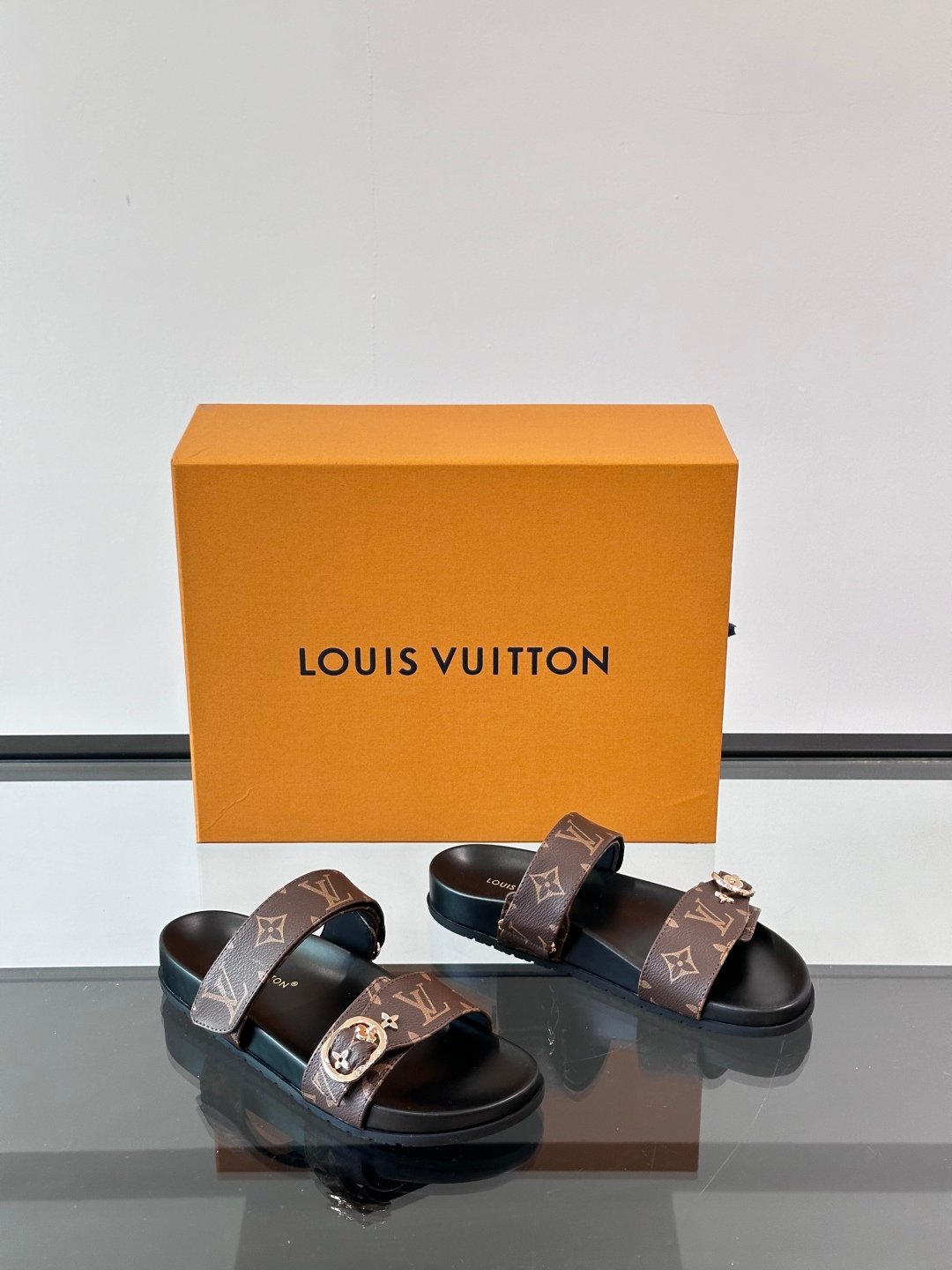 LV Men Brown Leather Logo Print Sandals