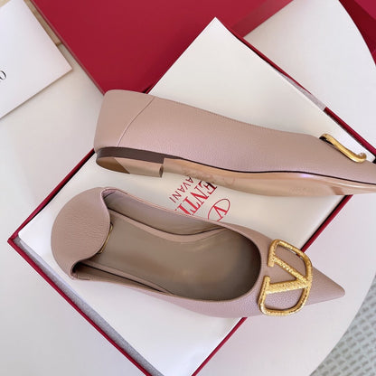 Valentino Women Pink Leather Pointed Flats