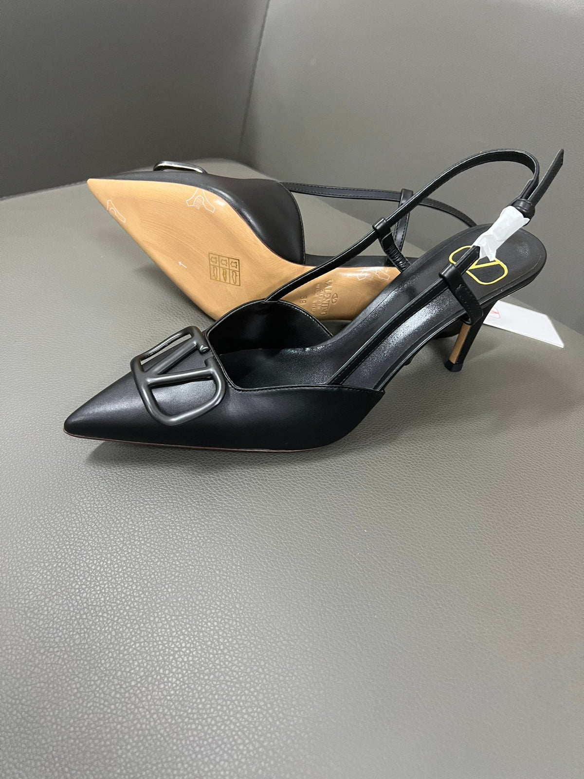 Valentino Women Black Leather Pointed Slingback Pumps