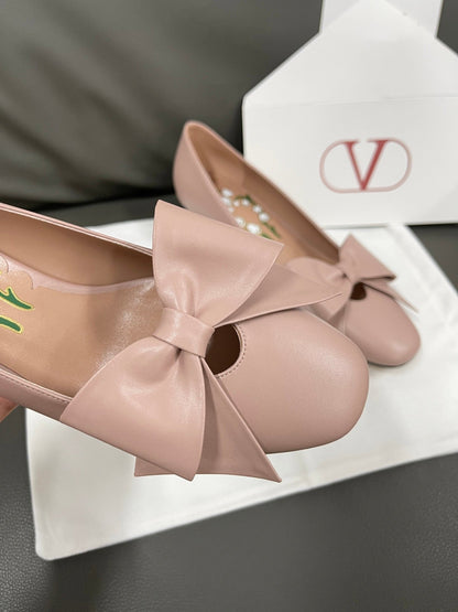 Valentino Women Pink Leather Bow Detail Flats