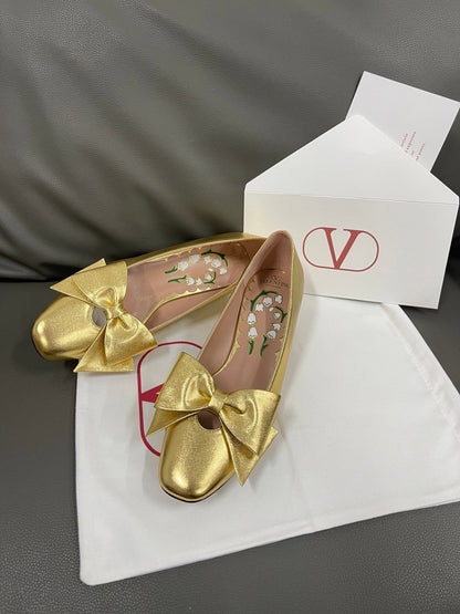 Valentino Women Gold Leather Bow Detail Pumps